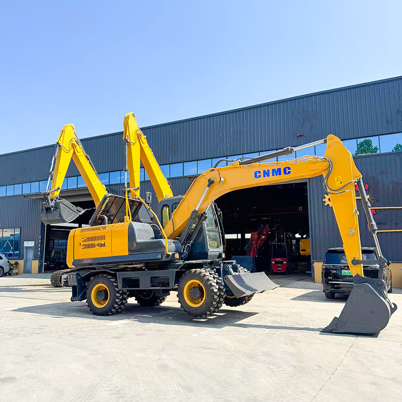 Строительный колесный экскаватор премиум-класса с рабочей массой 24 тонны