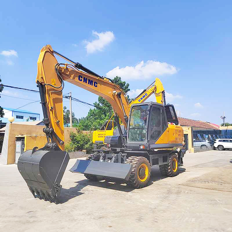 Строительный колесный экскаватор премиум-класса с рабочей массой 24 тонны