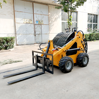 Небольшой мини-дизельный 0,8-тонный колесный погрузчик с бортовым поворотом